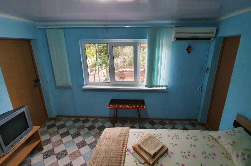 2-местная комната Командирская в гостевом доме в Оленевке, Крым