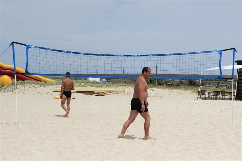 Пляжный волейбол в Оленевке